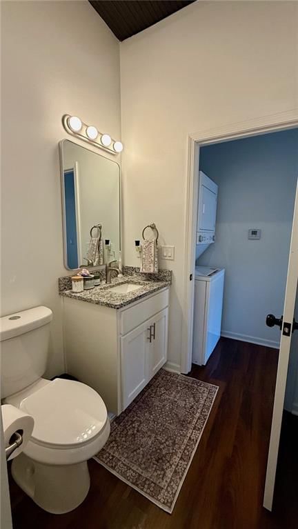 102 E 3rd Street — photo 36
