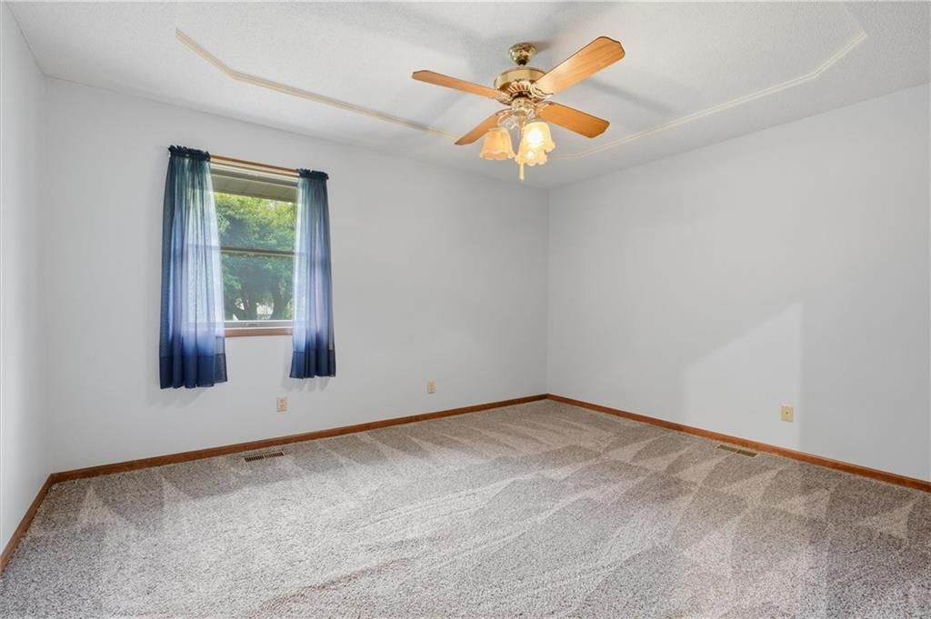 303 W Dauxville Drive — photo 18