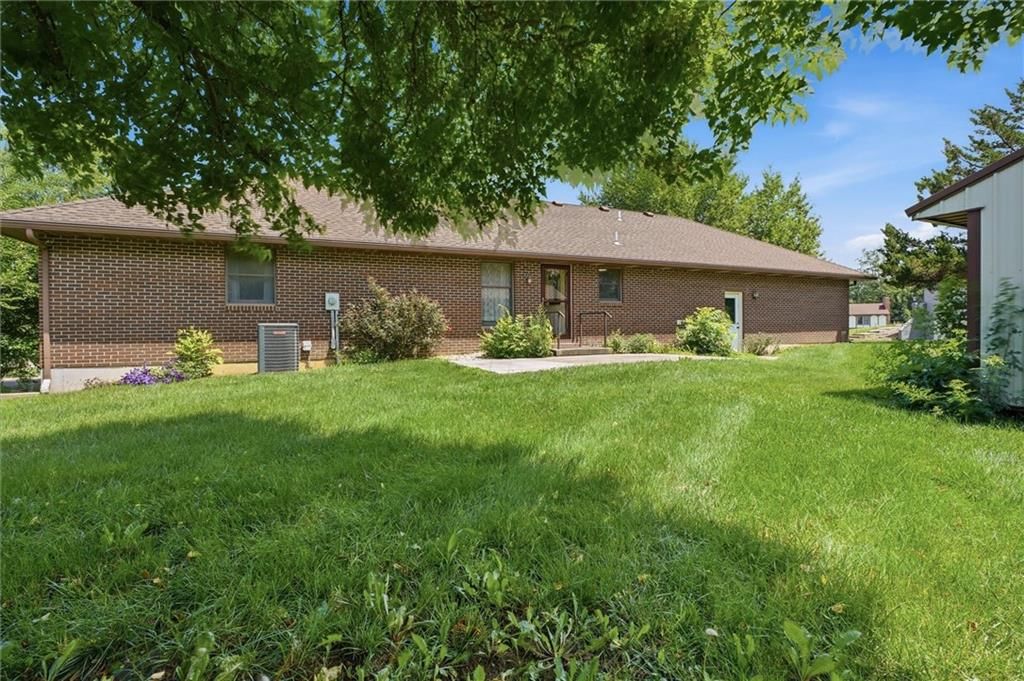 303 W Dauxville Drive — photo 33
