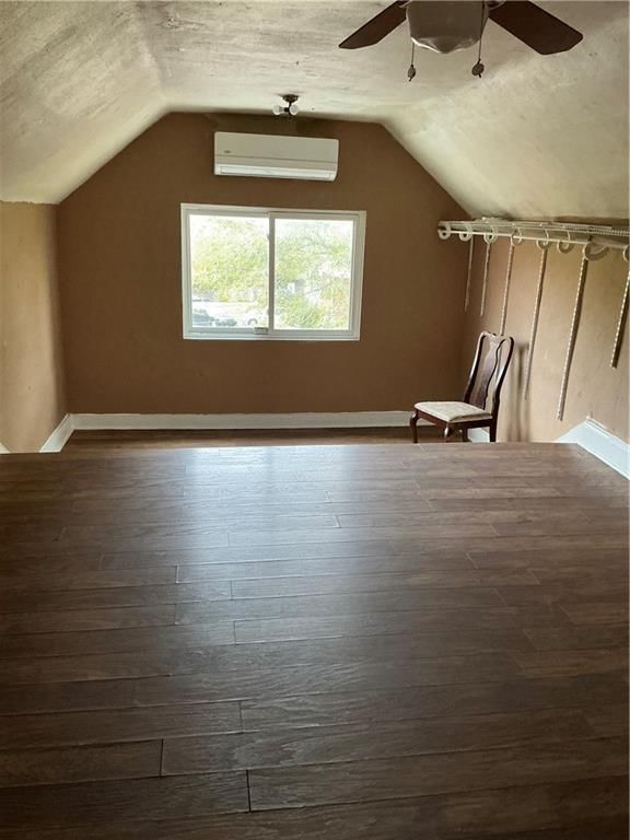 522 Kensington Avenue — photo 22