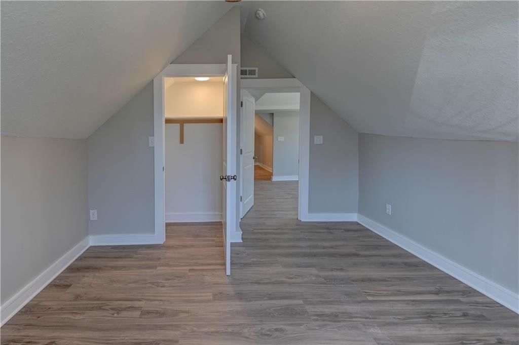 1020 S Mccoy Street — photo 23