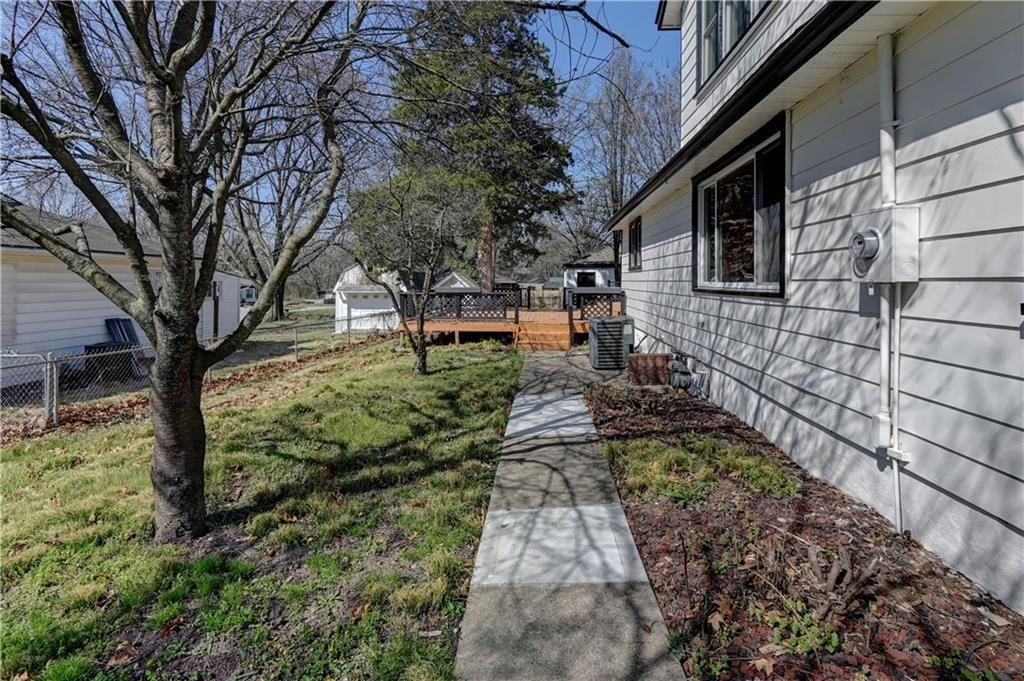 1020 S Mccoy Street — photo 47