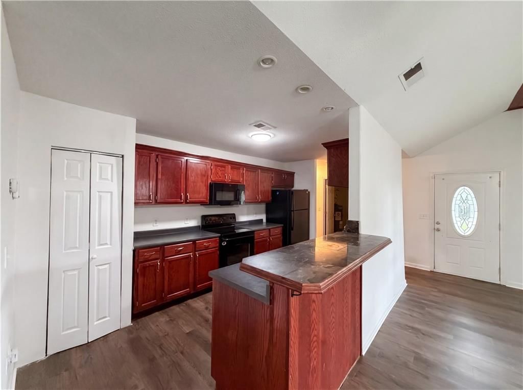 905 S Butler Terrace — photo 7