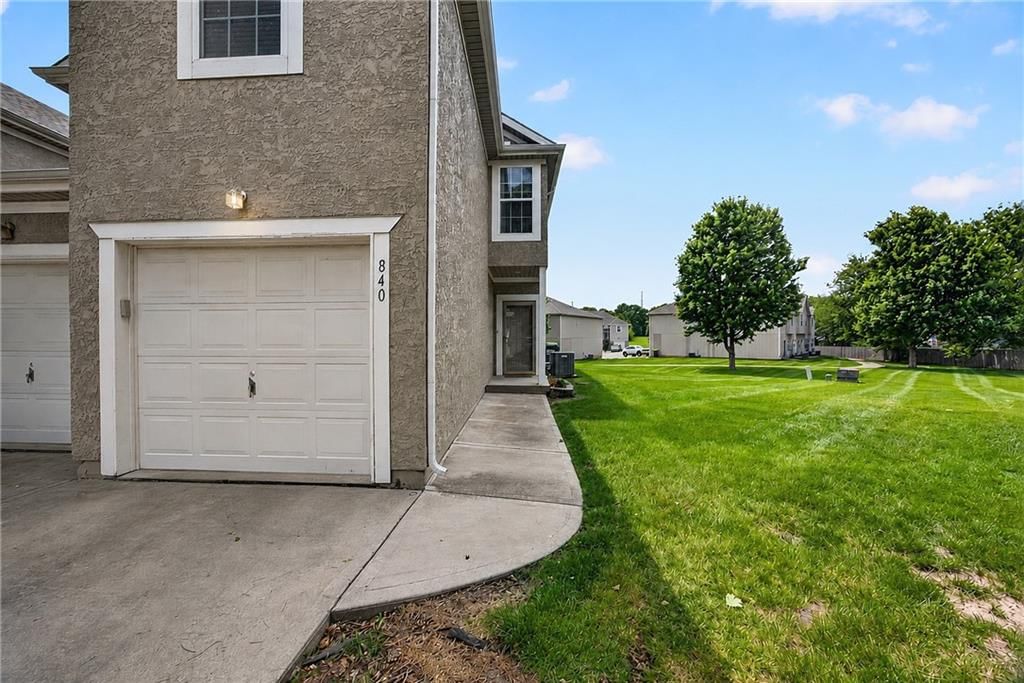 840 S Woodson Court — photo 1