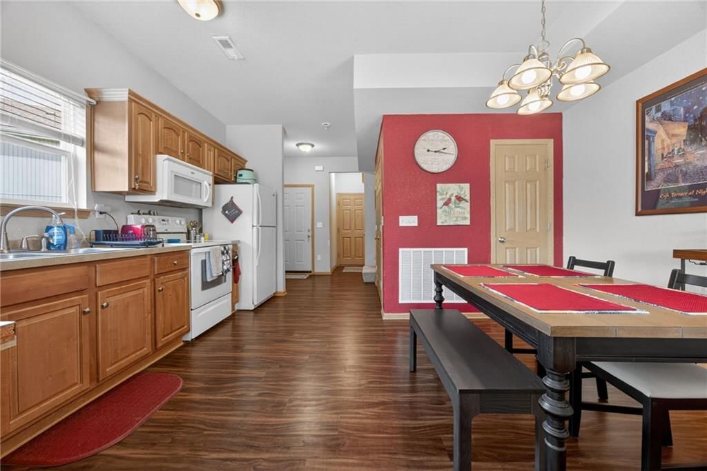 840 S Woodson Court — photo 11