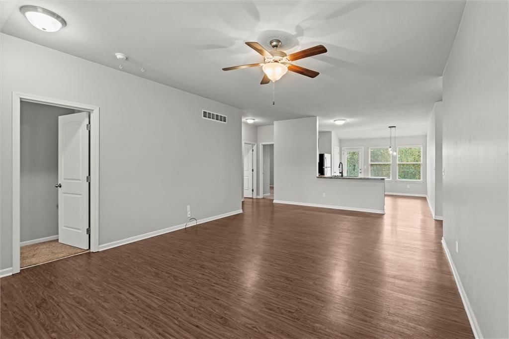 31911 W 172nd Street — photo 7