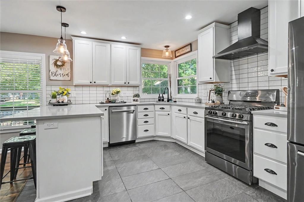 1526 Vermont Street — photo 11