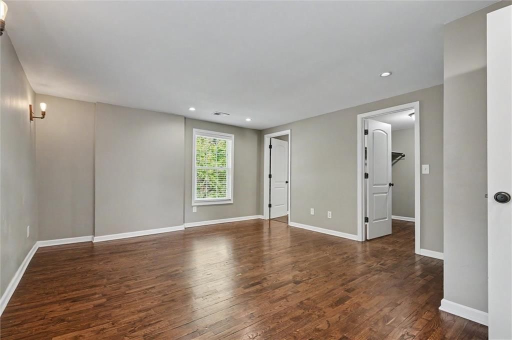 1526 Vermont Street — photo 32