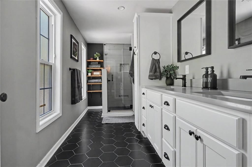 1526 Vermont Street — photo 35