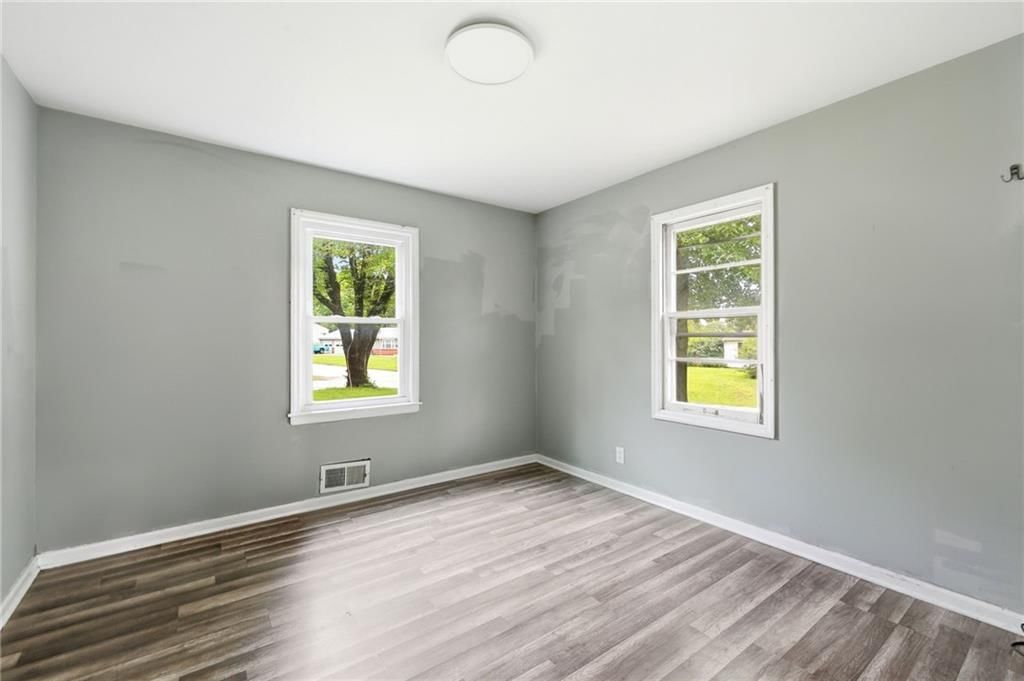 10013 Bellaire Avenue — photo 8