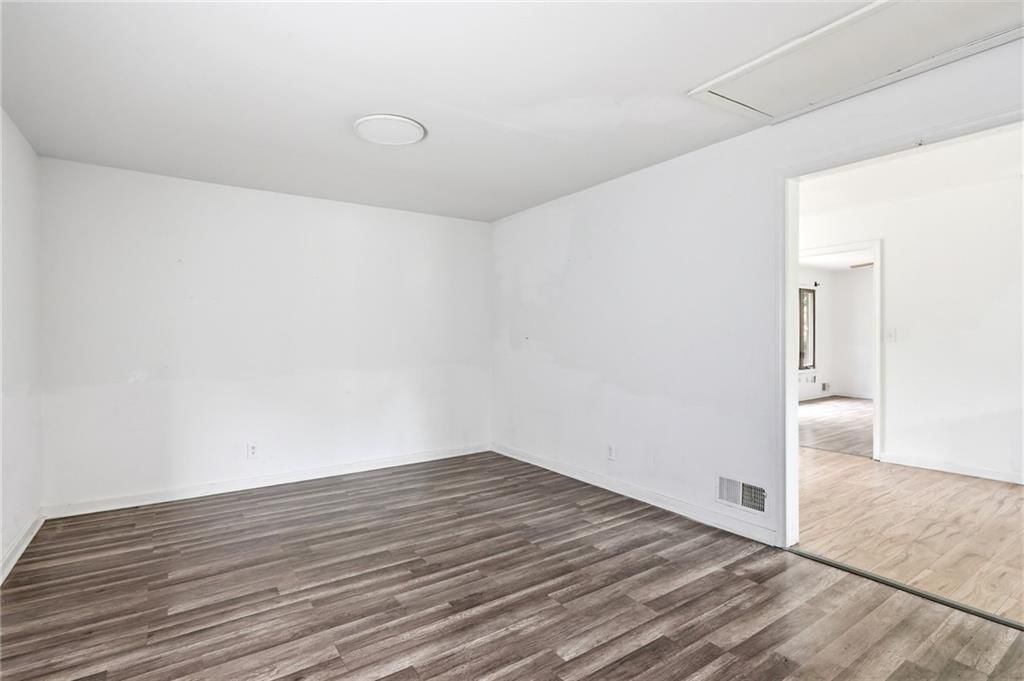 10013 Bellaire Avenue — photo 14