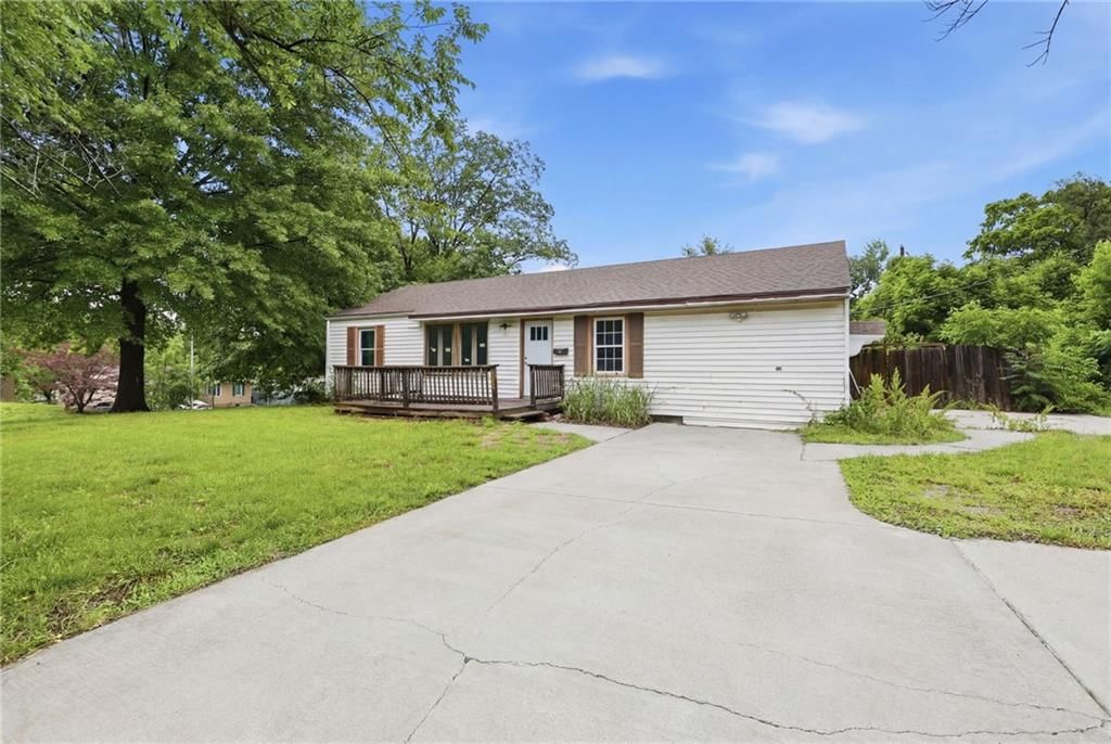 10013 Bellaire Avenue — photo 28