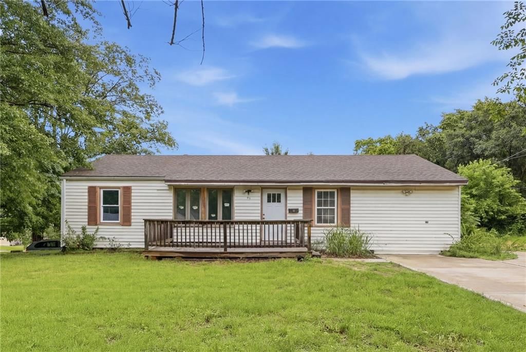 10013 Bellaire Avenue — photo 32