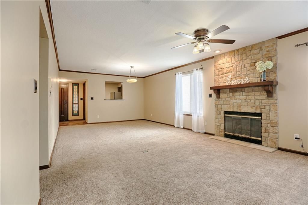 303 E Partridge Avenue — photo 6