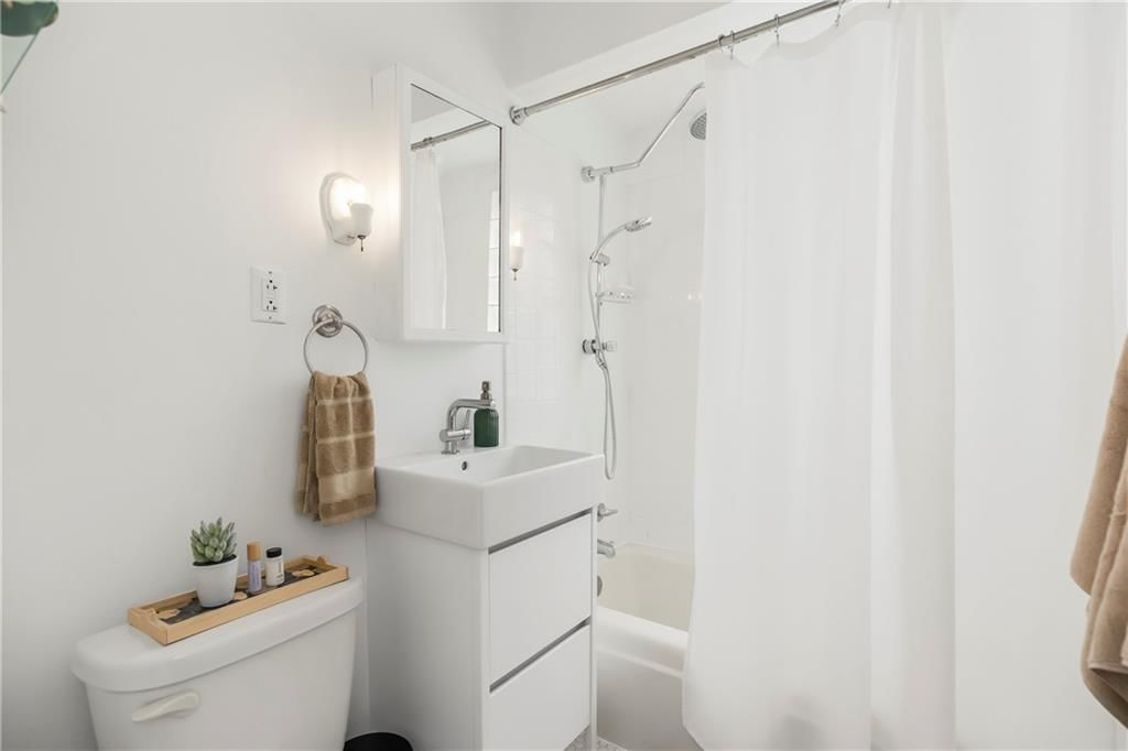 4415 W 53rd Terrace — photo 20