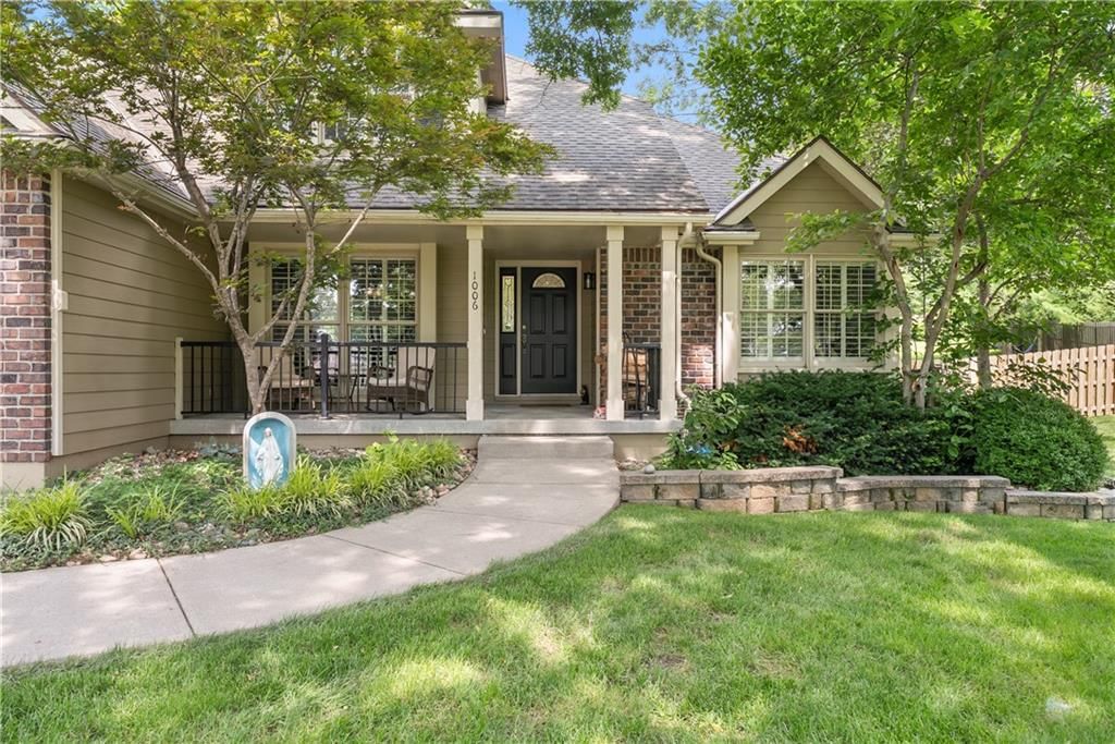 1006 SW 44th Street Drive — photo 7