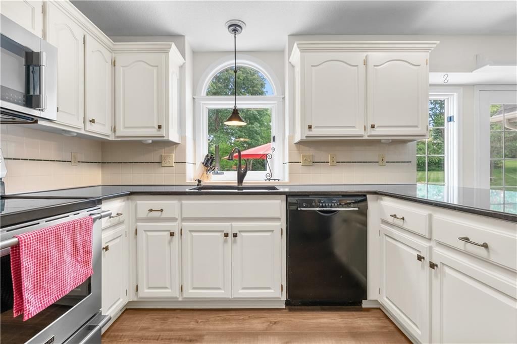 1006 SW 44th Street Drive — photo 16