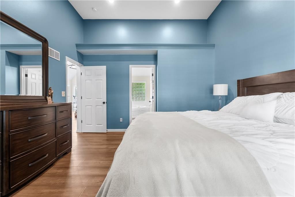 1006 SW 44th Street Drive — photo 23