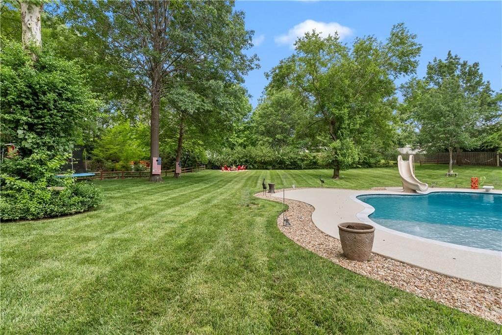 1006 SW 44th Street Drive — photo 50