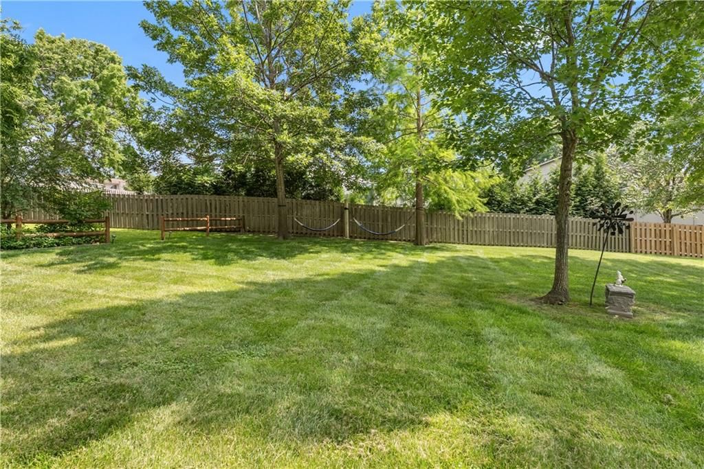 1006 SW 44th Street Drive — photo 56