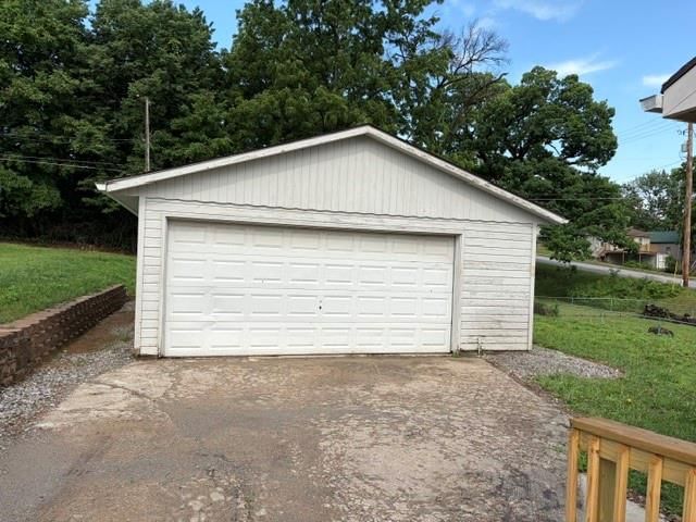 1605 S 6th Street — photo 25