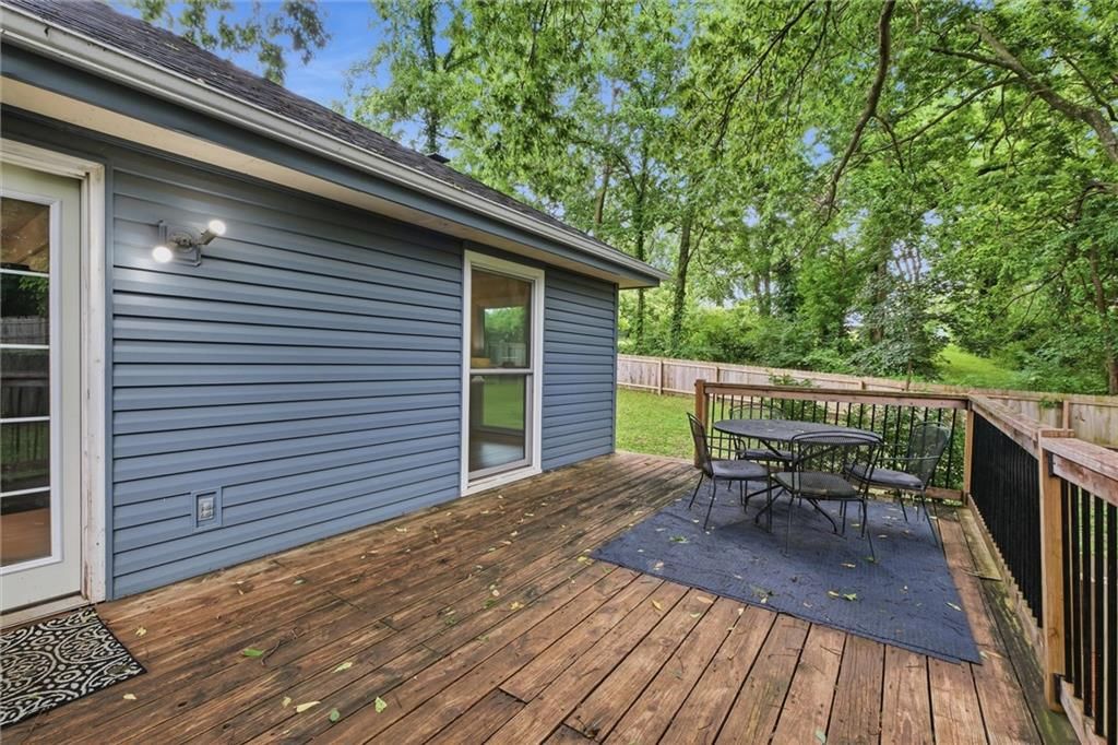 3701 NE Apple Tree Lane — photo 18
