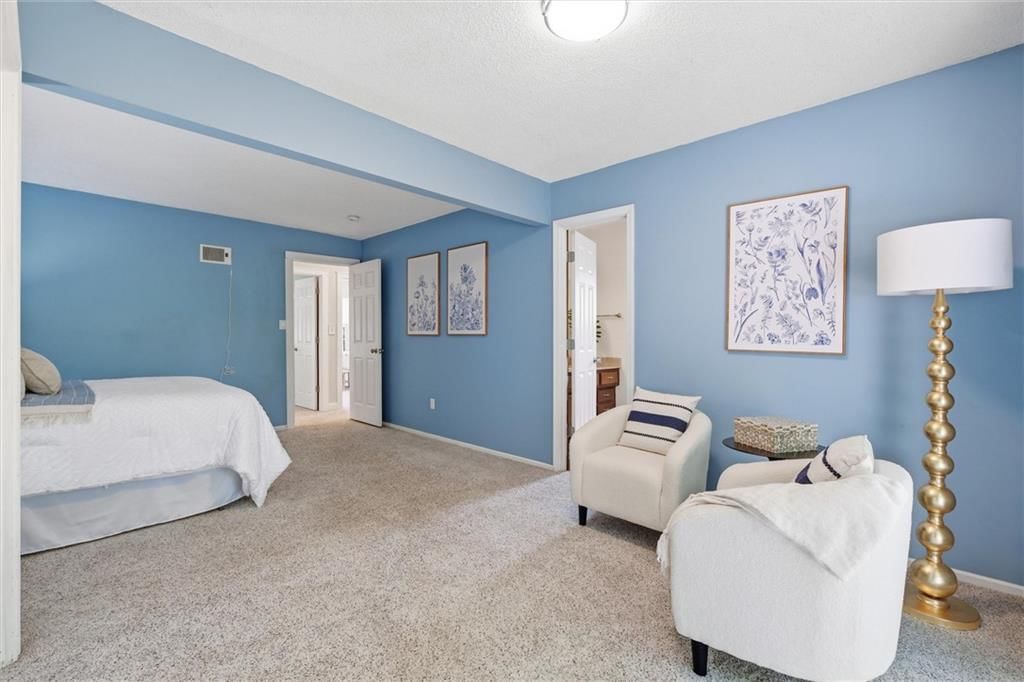 3701 NE Apple Tree Lane — photo 21