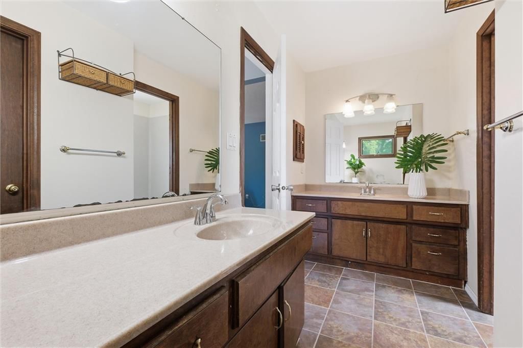 3701 NE Apple Tree Lane — photo 22