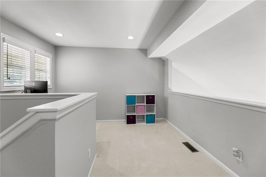 393 W ACORN Street — photo 22