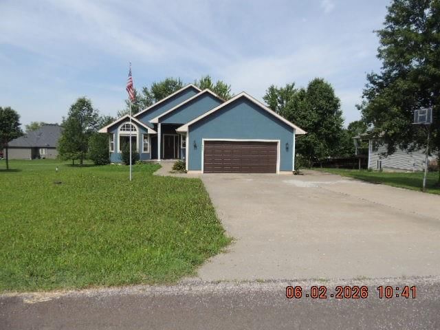 606 Ash Street, Lathrop, MO