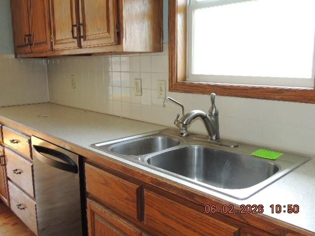 606 Ash Street — photo 16