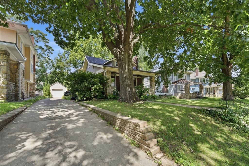 5836 Harrison Street — photo 2