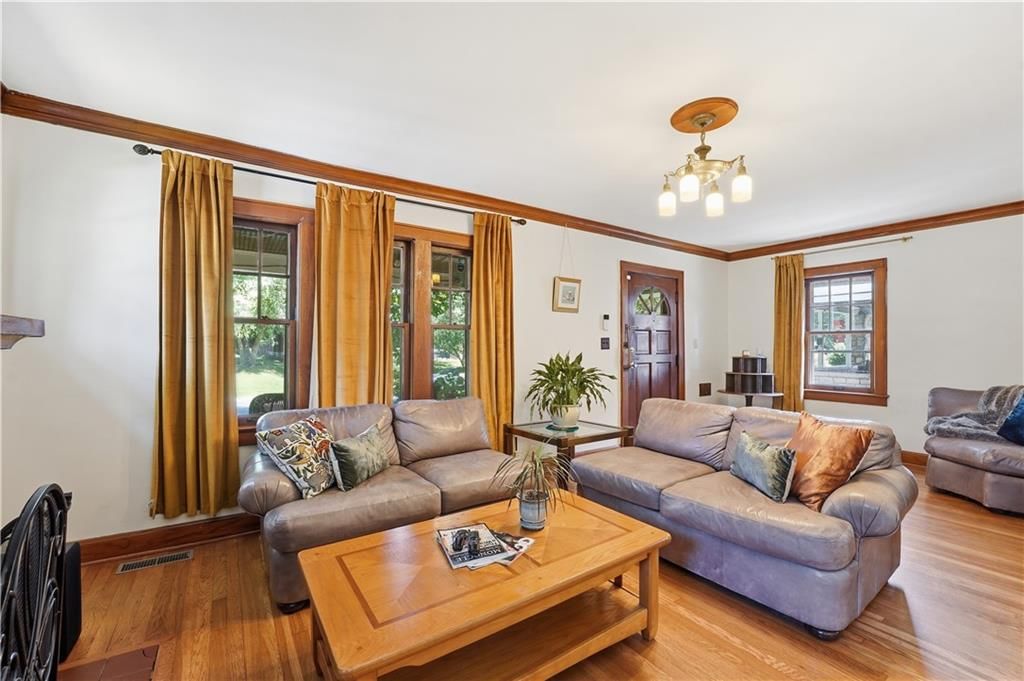 5836 Harrison Street — photo 8