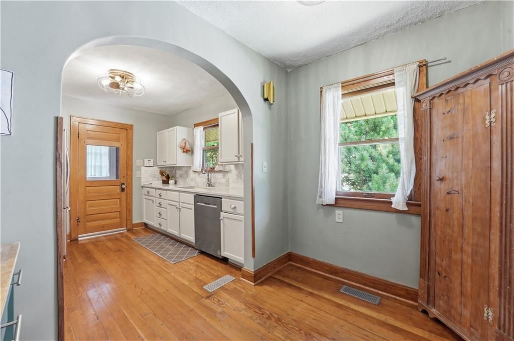 5836 Harrison Street — photo 11
