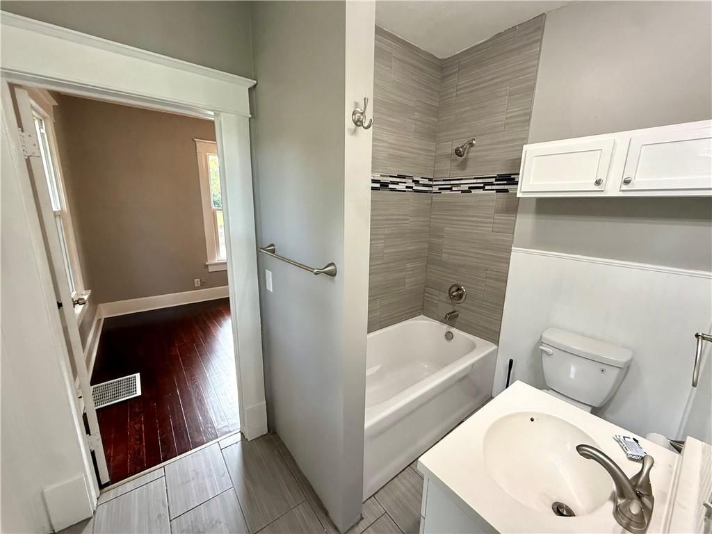 305 S 31st Street — photo 11