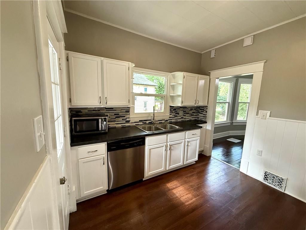 305 S 31st Street — photo 16