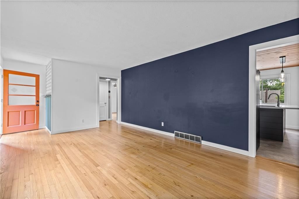 6308 W 80th Terrace — photo 5