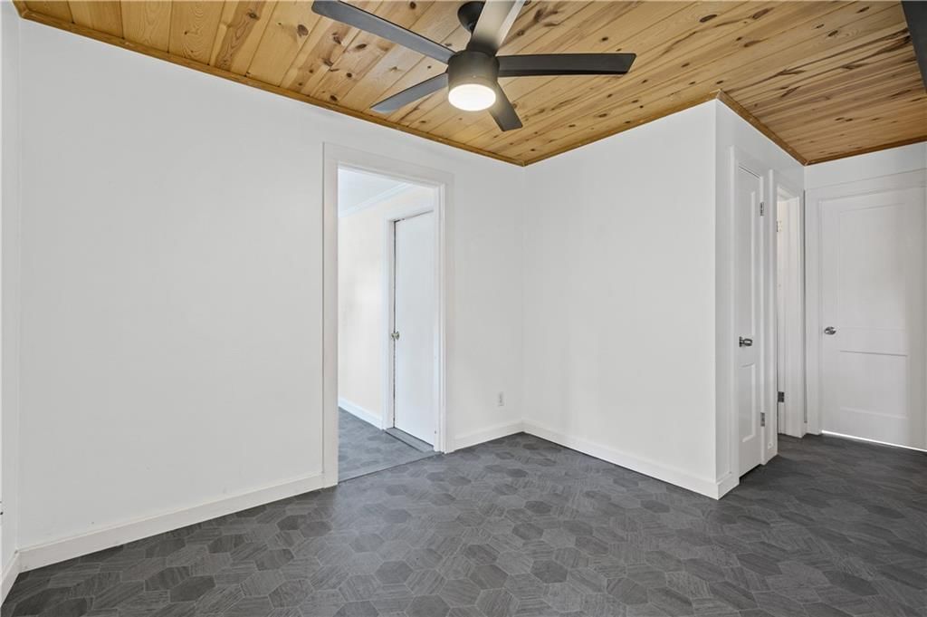 6308 W 80th Terrace — photo 14