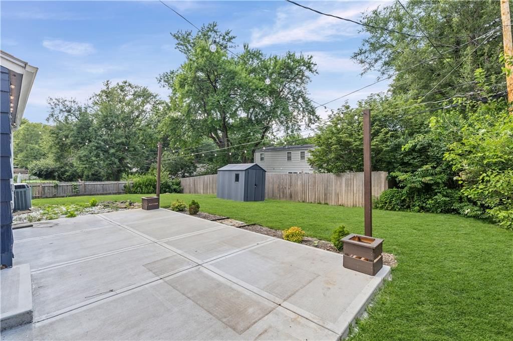 6308 W 80th Terrace — photo 28