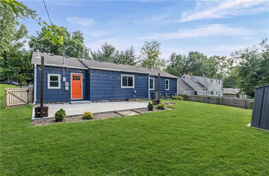 6308 W 80th Terrace — photo 31