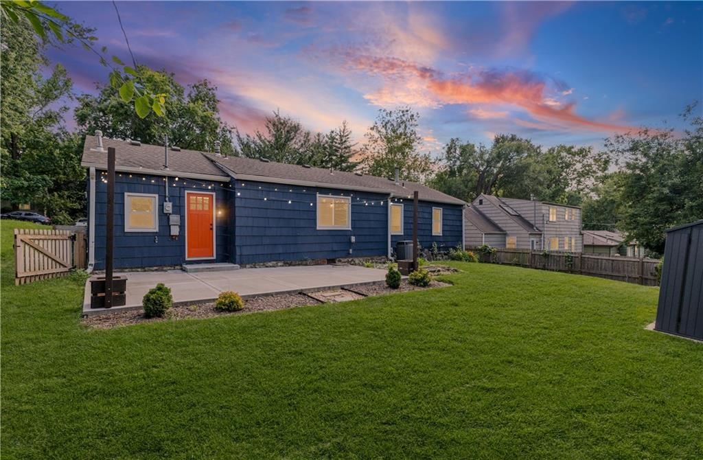 6308 W 80th Terrace — photo 32