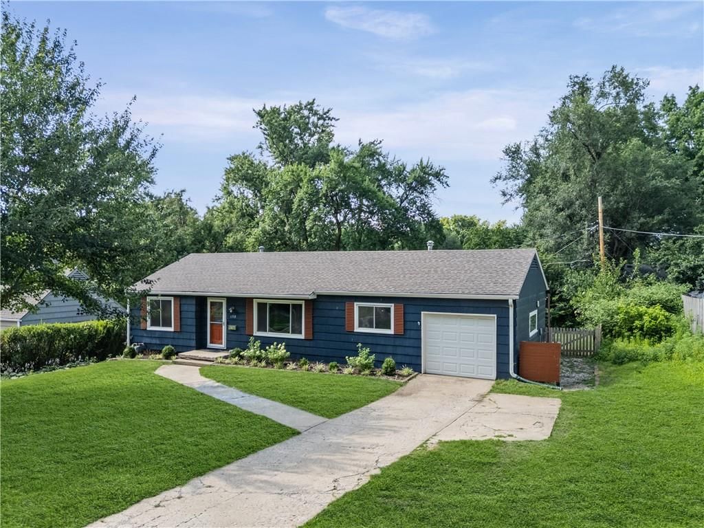6308 W 80th Terrace — photo 36