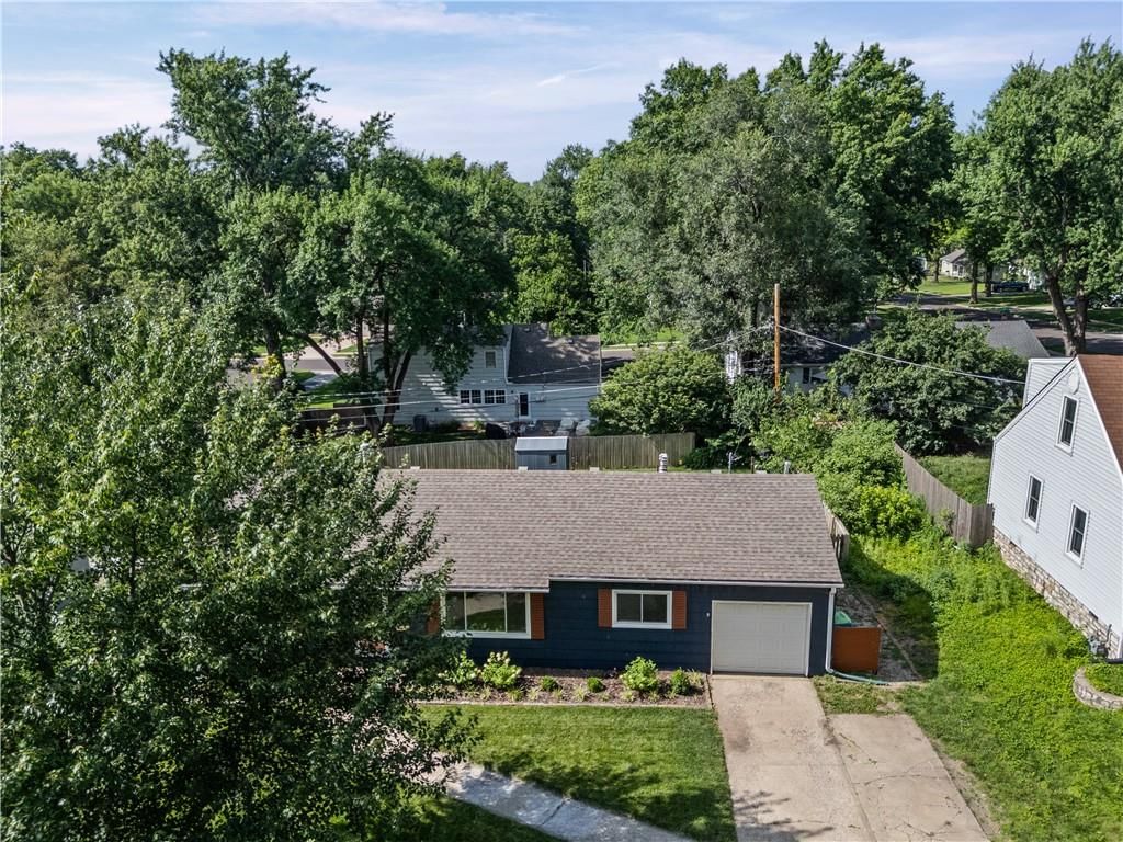 6308 W 80th Terrace — photo 39