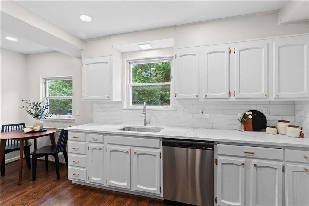 6728 Cherry Street — photo 12