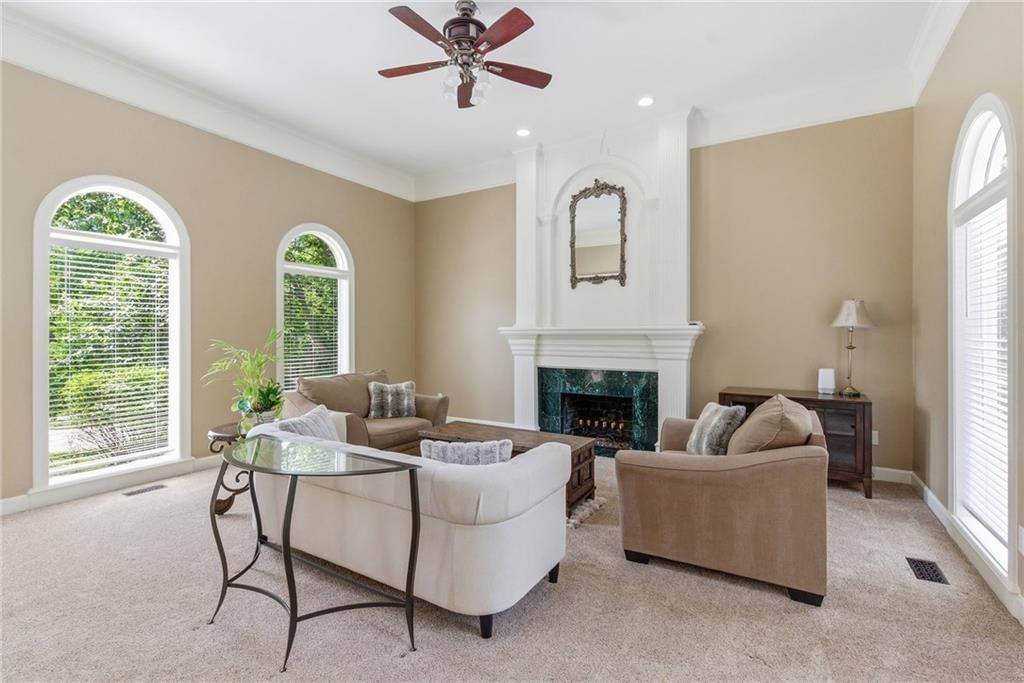 4407 N MULBERRY Drive — photo 10