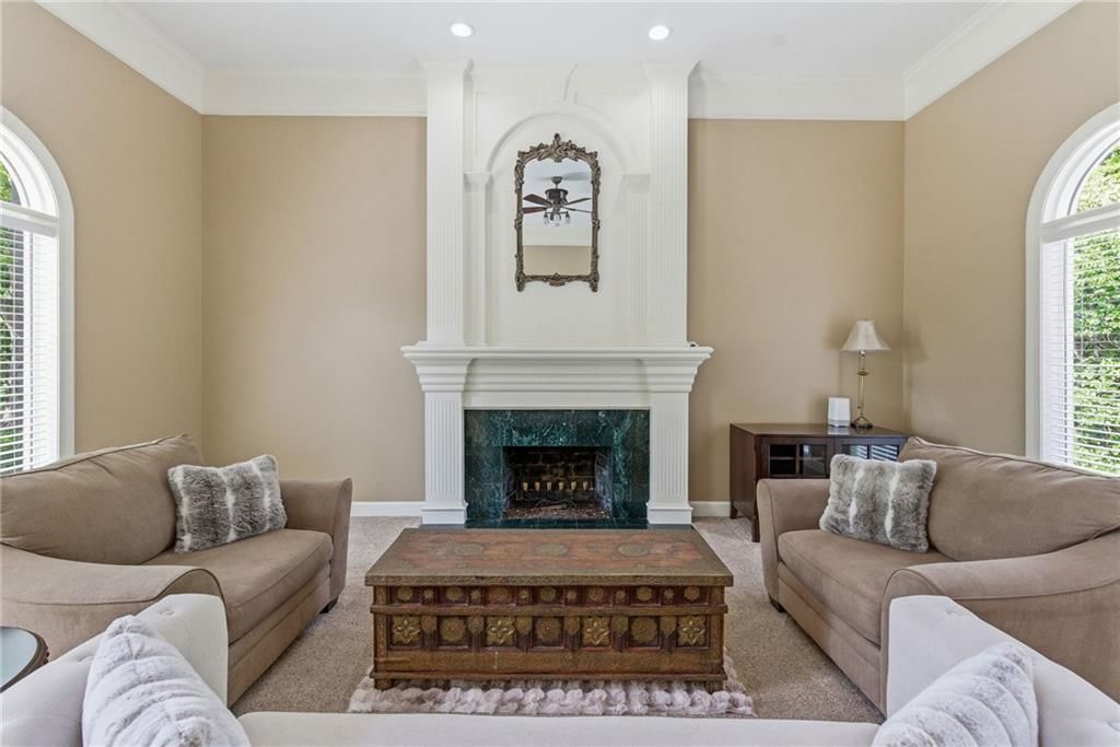 4407 N MULBERRY Drive — photo 11