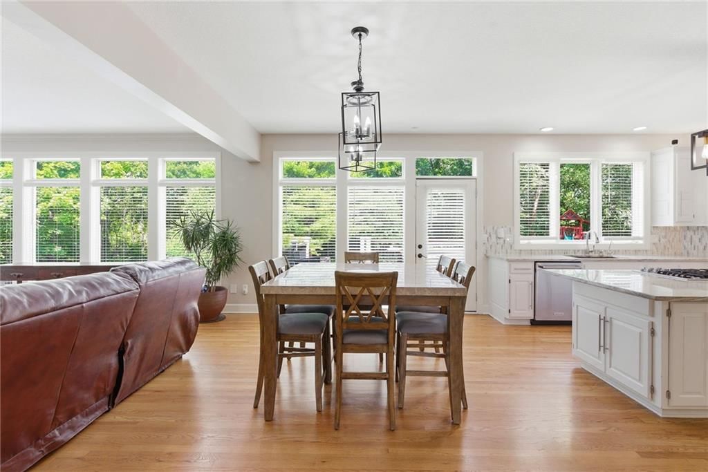 4407 N MULBERRY Drive — photo 17