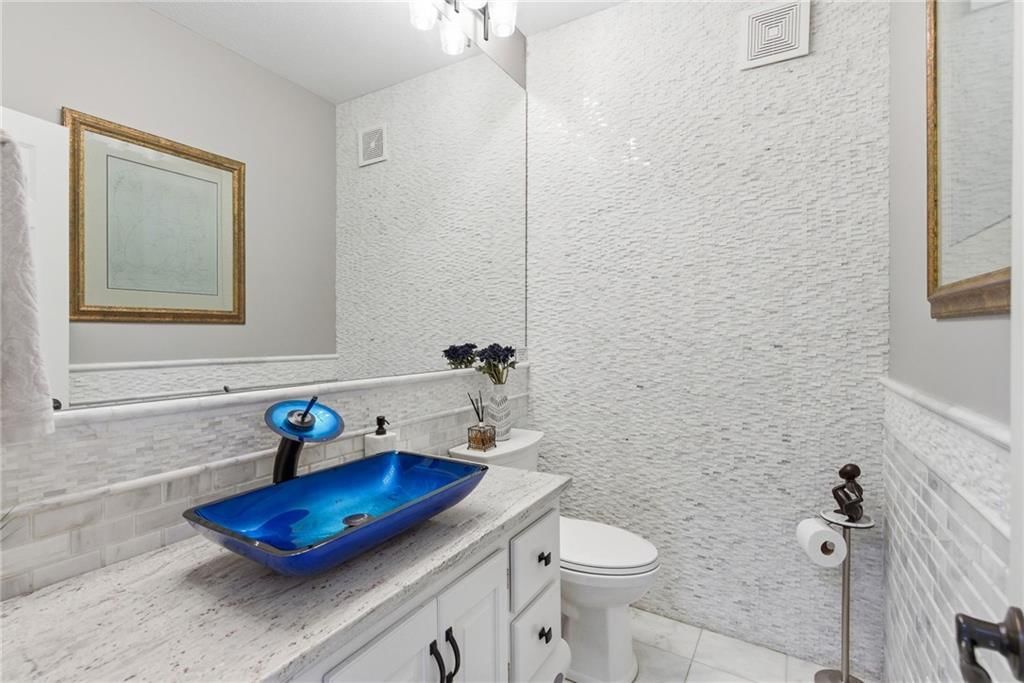 4407 N MULBERRY Drive — photo 28