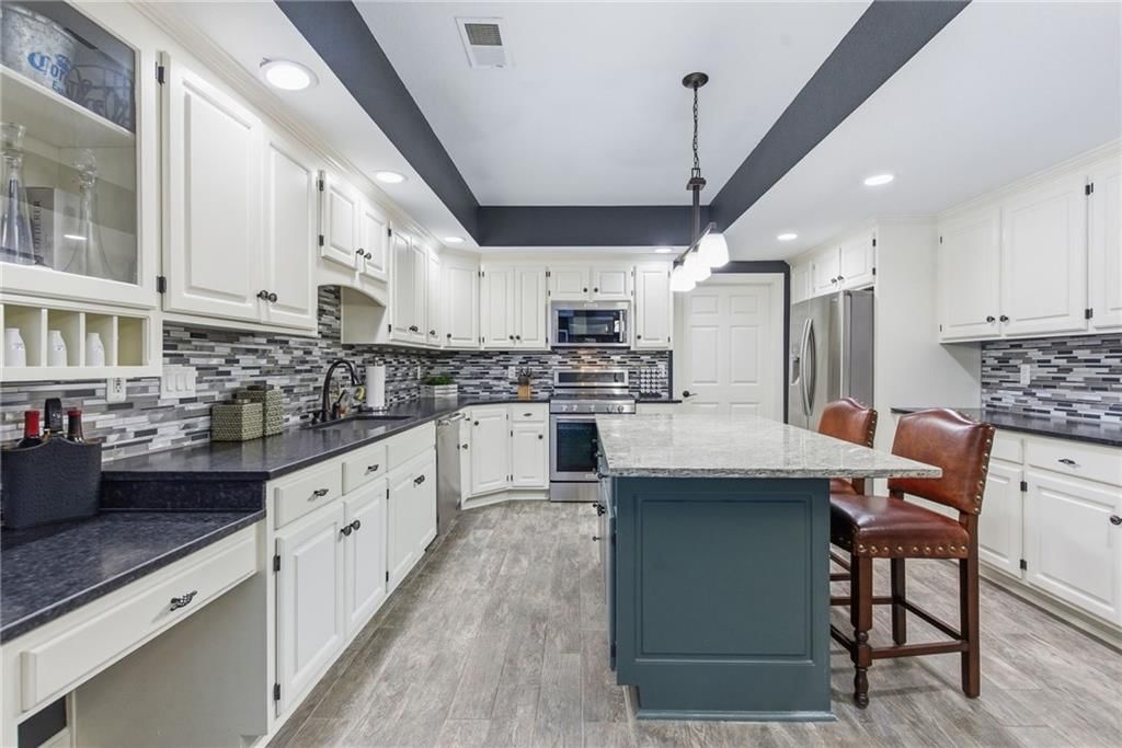 4407 N MULBERRY Drive — photo 43