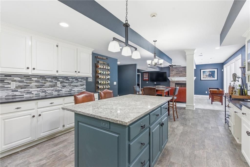4407 N MULBERRY Drive — photo 45